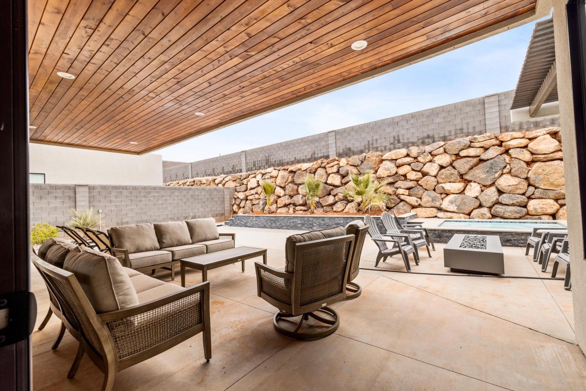Modern Desert Oasis Lux Home W Pool And Spa Hurricane Exterior photo