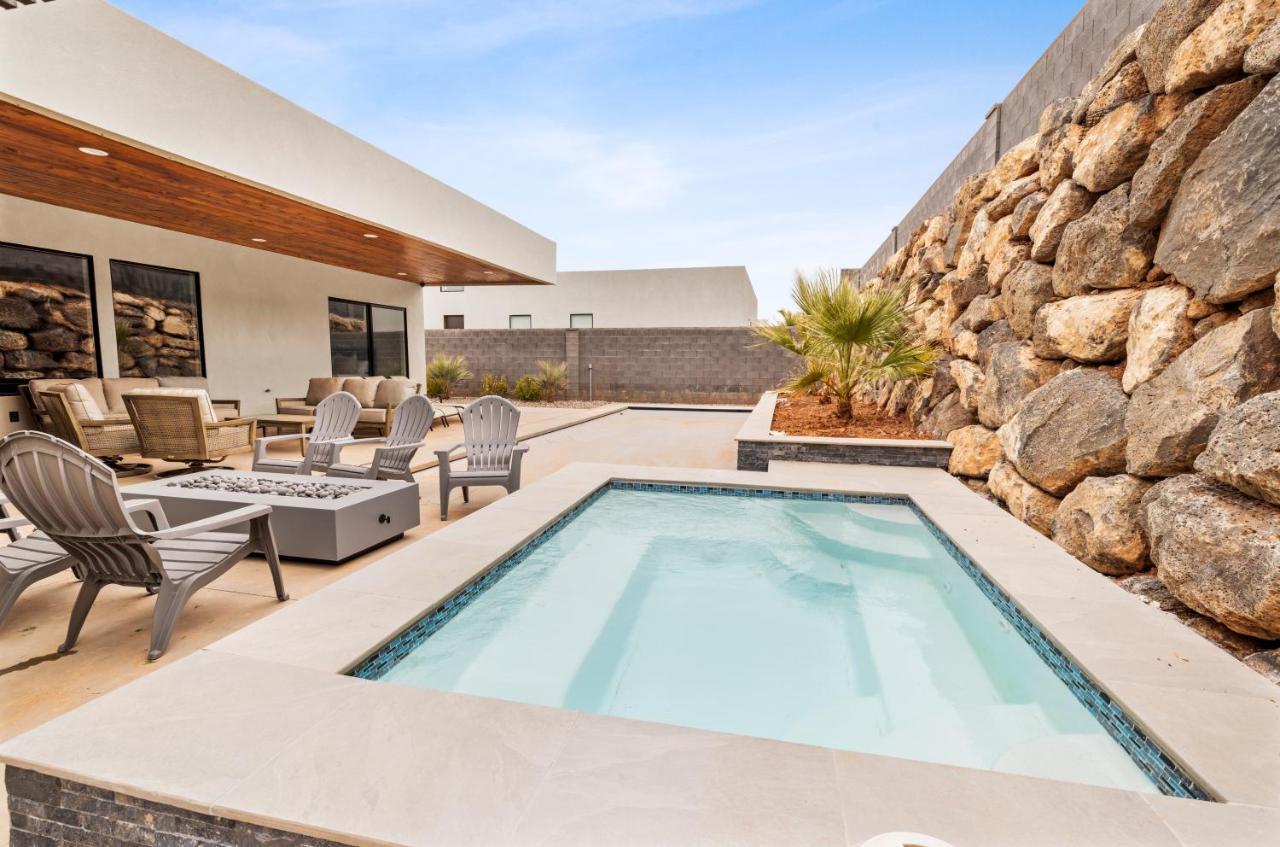 Modern Desert Oasis Lux Home W Pool And Spa Hurricane Exterior photo